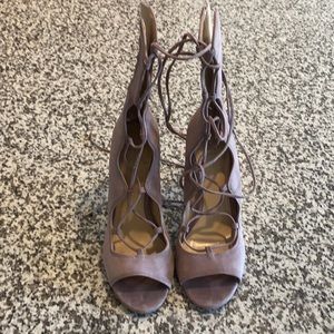 Vince Camuto Suede Lavendar Strappy Heels